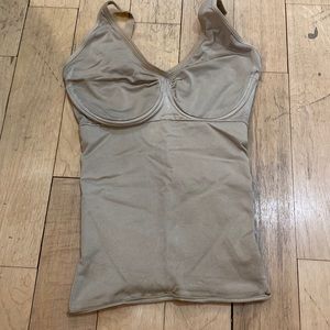 Spanx Stretch Top Sz M